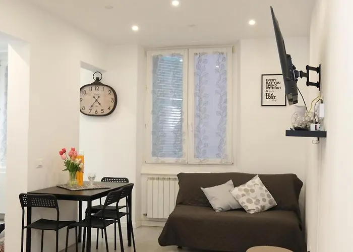 Casa Patry - Vicina A Stazione, Acquario, Rolli E Universita Di Apartamento *