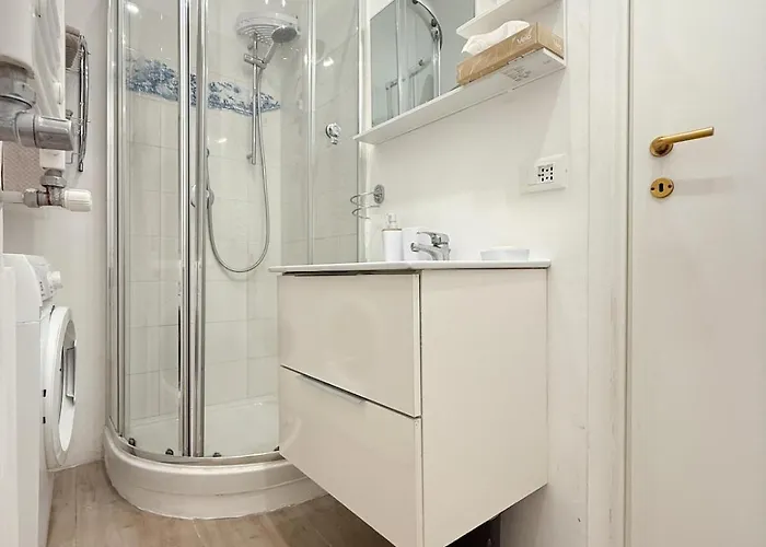 Casa Patry - Vicina A Stazione, Acquario, Rolli E Universita Di Apartamento *